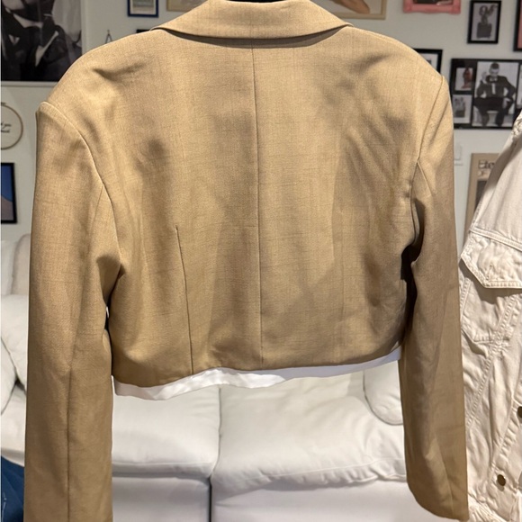 Cider Beige Cropped Blazer - Picture 2 of 3